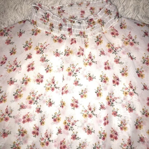 Chiffon White Floral Mock Neck Blouse with Puff Poet Sleeves & Gathered Waist, S - Picture 4 of 7